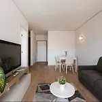 5 Rent Station