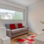 5 Rent Station Apartment