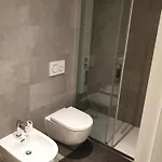 5 Rent Station *