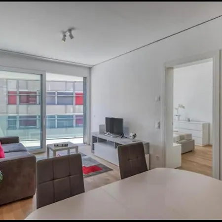 5 Rent Station * Lugano