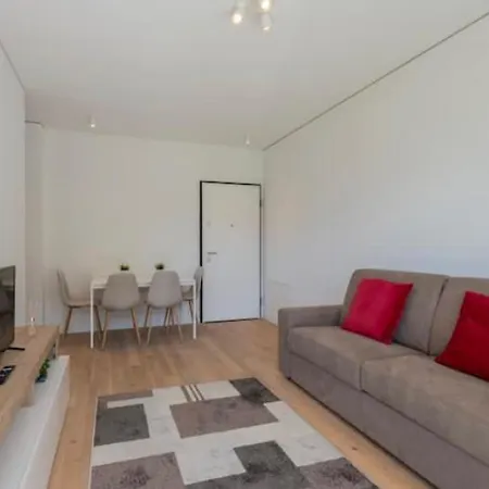 5 Rent Station Apartment Lugano