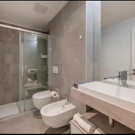 5 Rent Station * Lugano