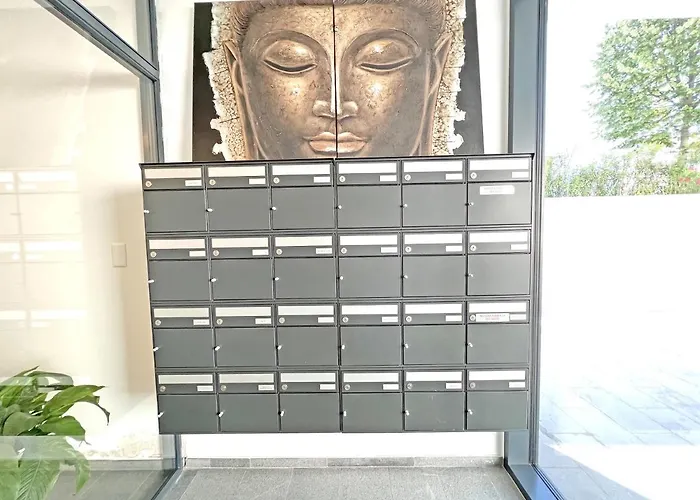 5 Rent Station アパート ルガーノ