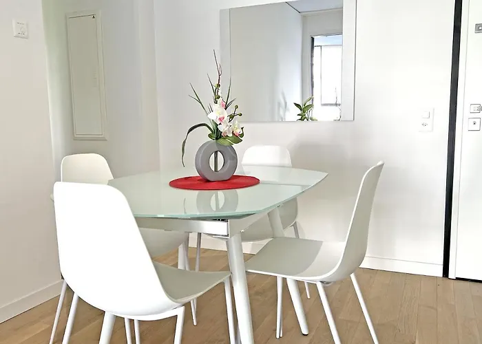 アパート 5 Rent Station ルガーノ