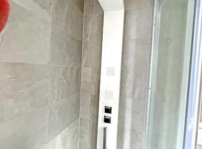 5 Rent Station アパート