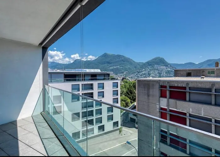 5 Rent Station * ルガーノ