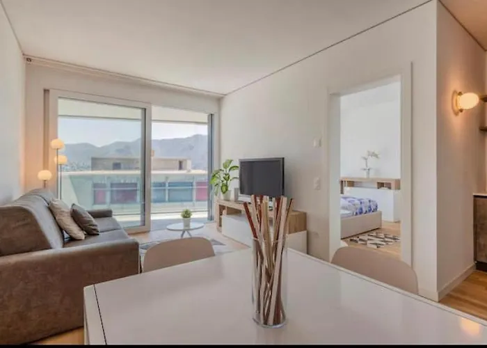 5 Rent Station アパート *