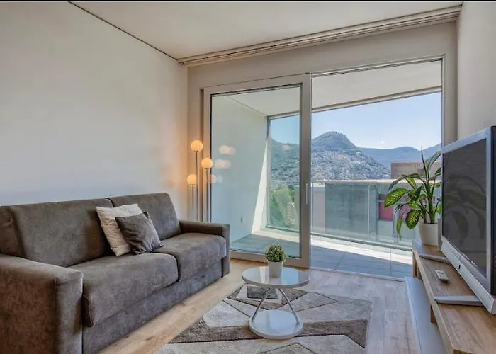 5 Rent Station アパート