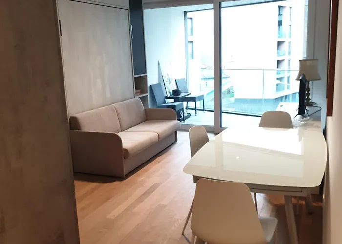 アパート 5 Rent Station