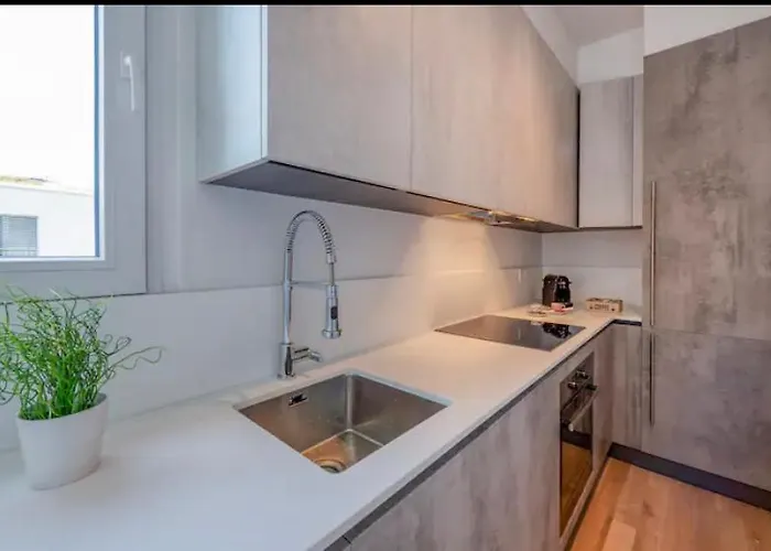 アパート 5 Rent Station *