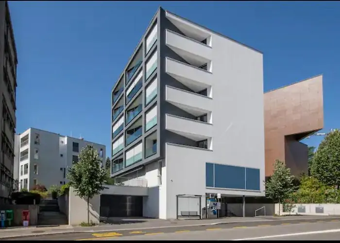 5 Rent Station ルガーノ