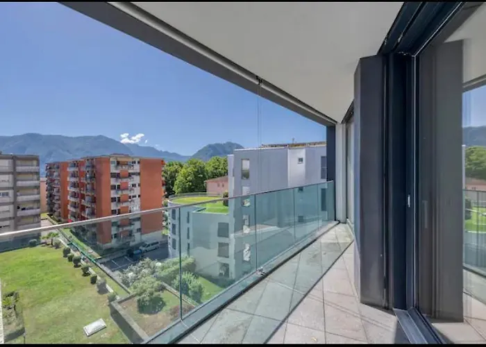 5 Rent Station アパート