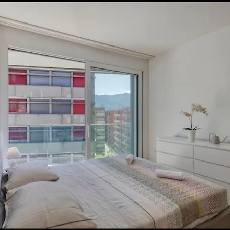 5 Rent Station لوغانو